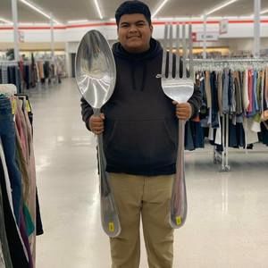 Meet your Posher, Avery